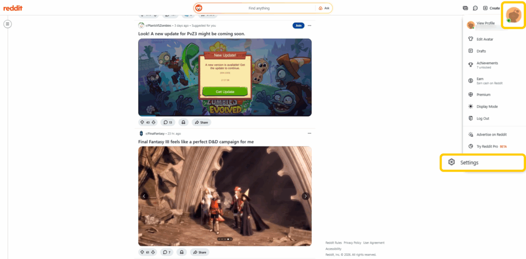 Reddit home page showing the open profile icon menu and highlighting the Settings option.