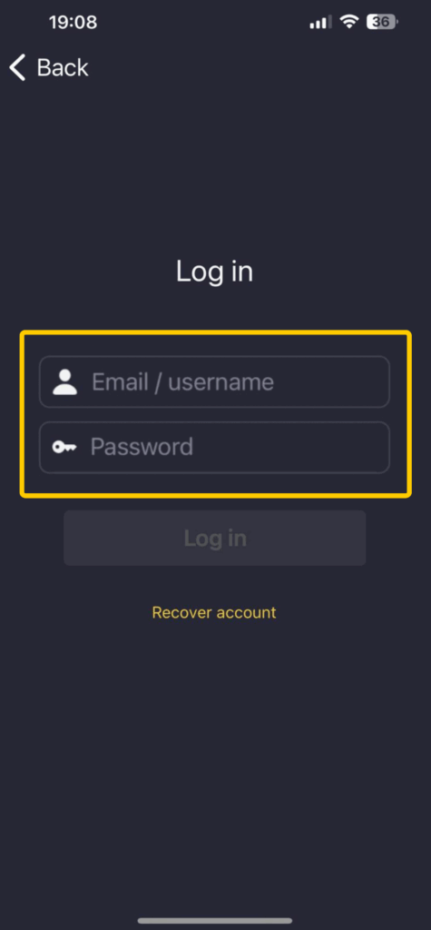 Schermafbeelding van de inlogpagina in de CyberGhost VPN iOS-app